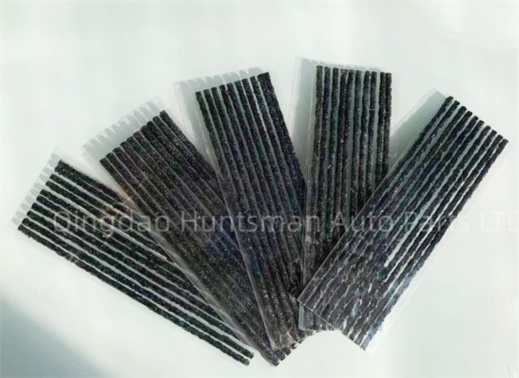 سلاسل الإطارات ذات اللون الأسود